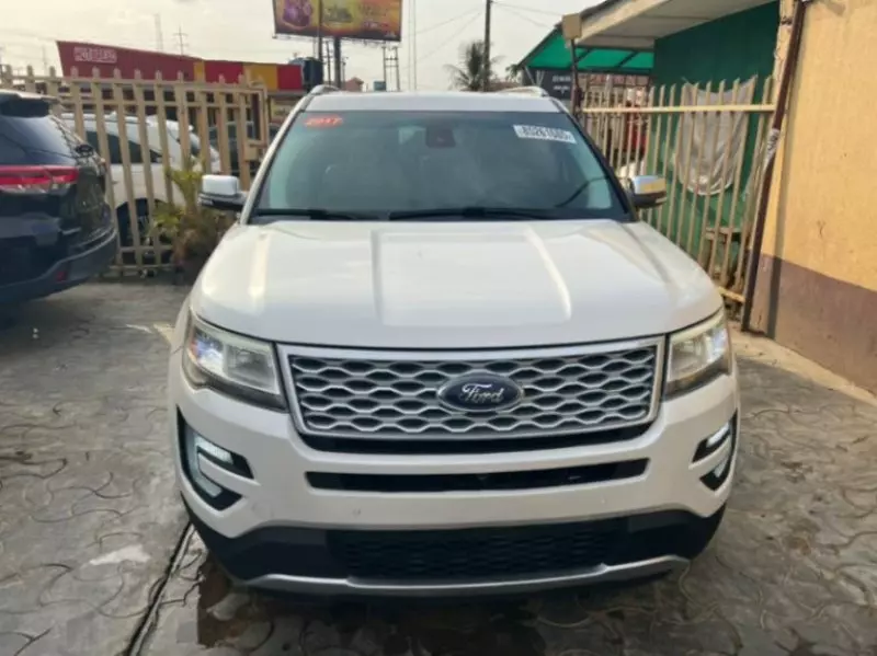 Ford Explorer - 2016