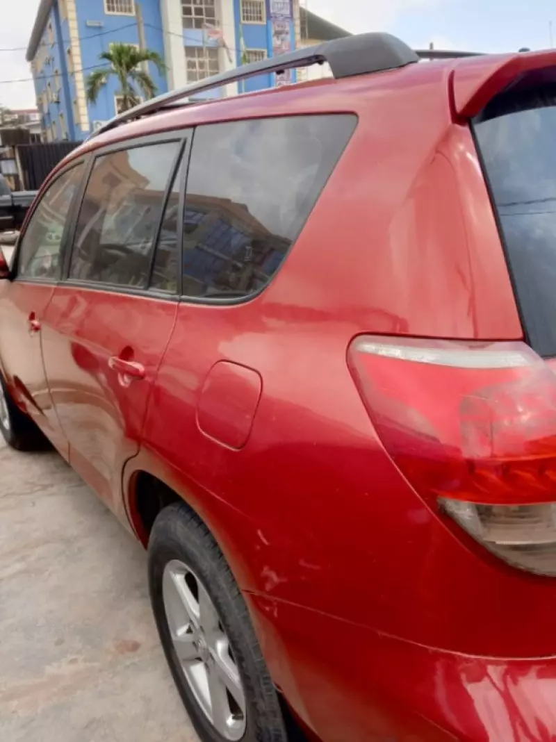 Toyota RAV 4   - 2006