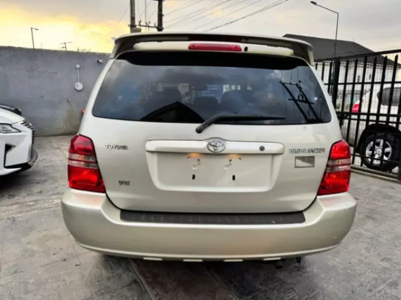 Toyota Highlander   - 2009