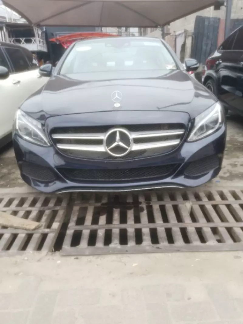 Mercedes-Benz C 300   - 2016