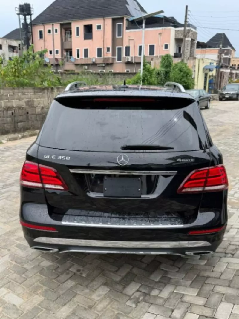 Mercedes-Benz GLE-Class   - 2017