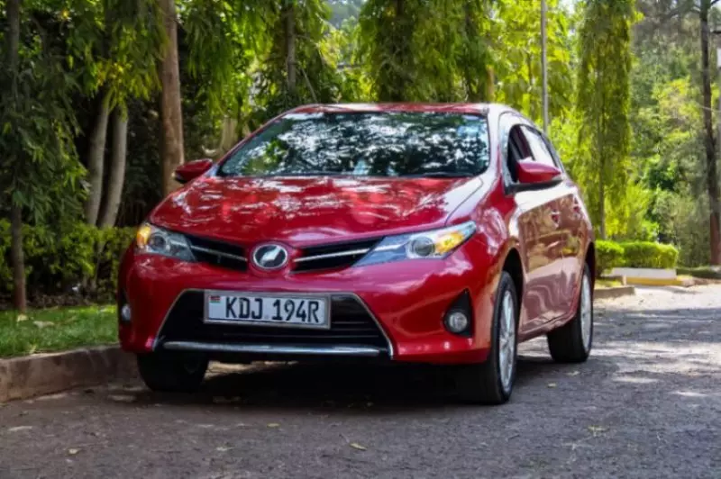Toyota Auris   - 2015