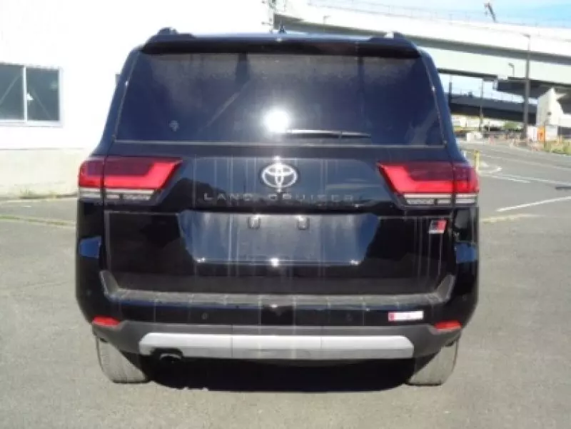 Toyota LAND CRUISER 300 LC300   - 2023
