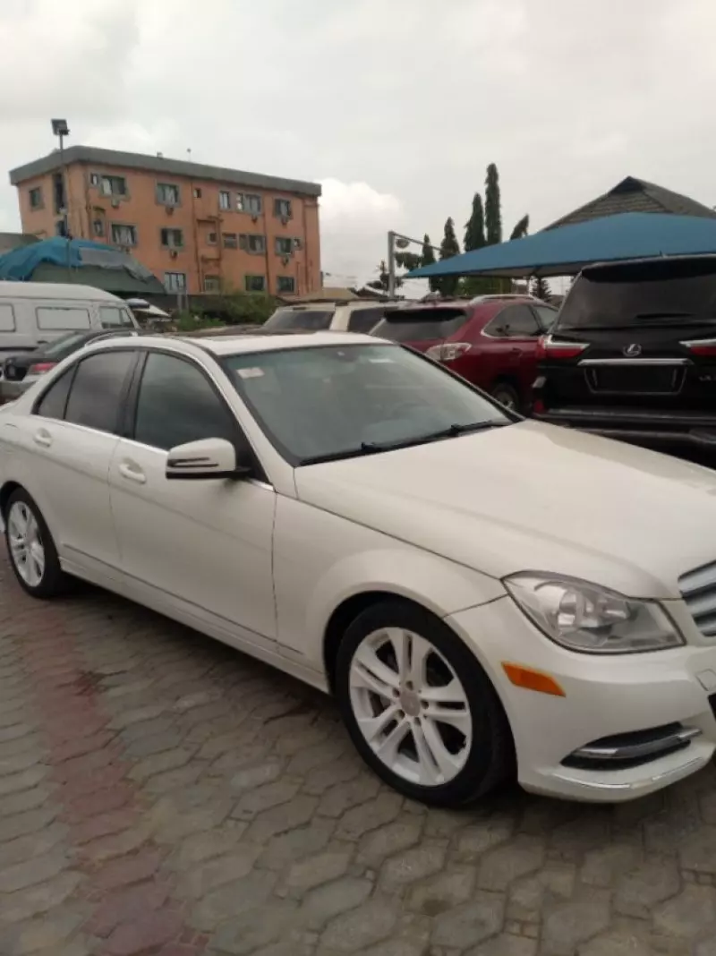 Mercedes-Benz CLC 350   - 2011