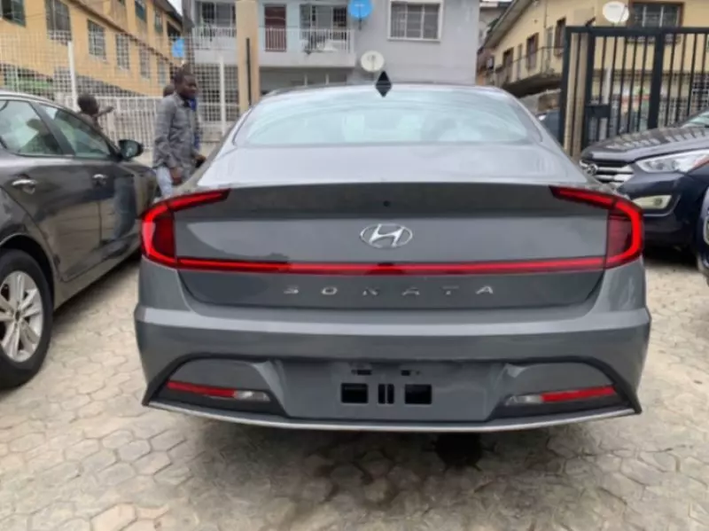 Hyundai Sonata   - 2021