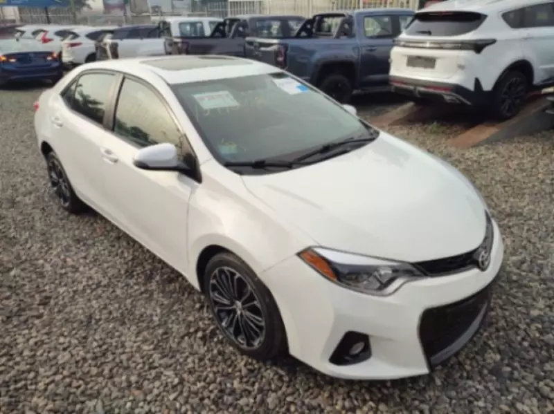 Toyota Corolla Sport - 2016