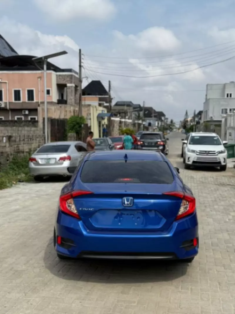 Honda Civic   - 2018