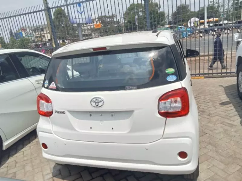 Toyota Passo   - 2018