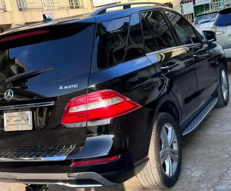 Mercedes-Benz ML 350   - 2012