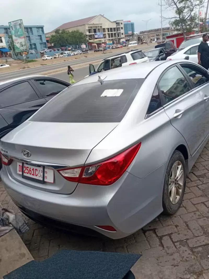 Hyundai Sonata   - 2014