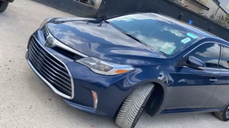 Toyota Avalon   - 2017