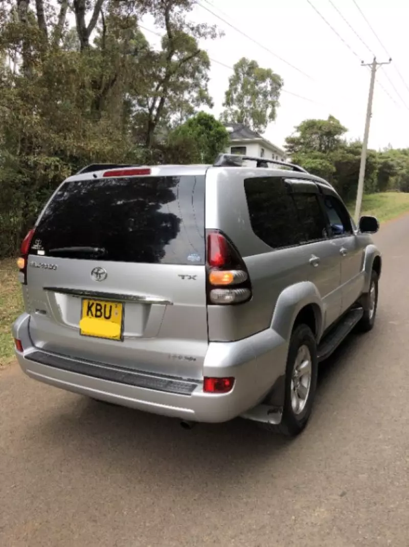 Toyota Land Cruiser - 2006