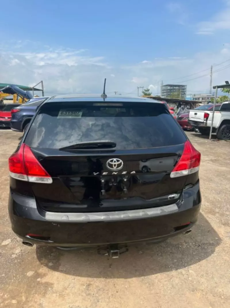 Toyota Venza   - 2010