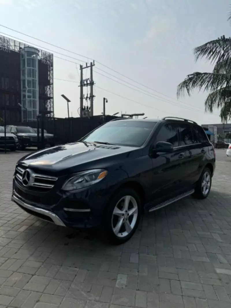 Mercedes-Benz GLE 400   - 2017
