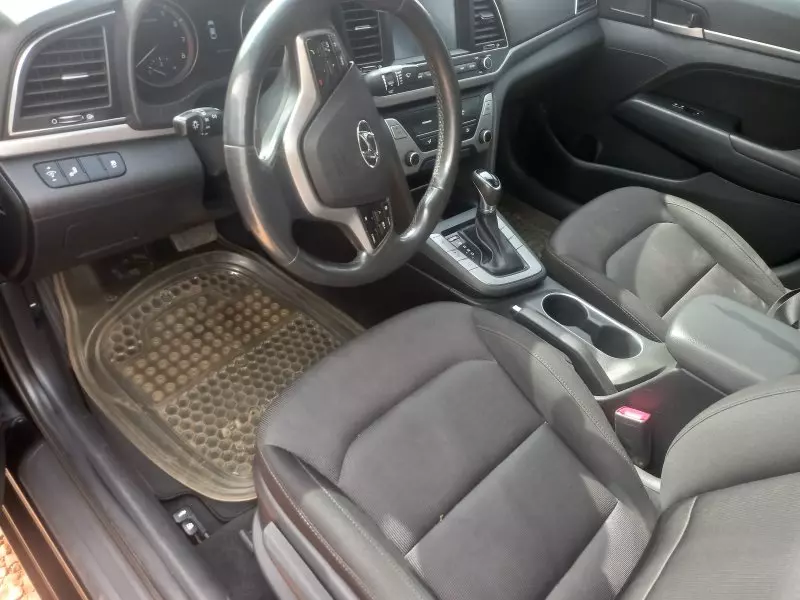 Hyundai Elantra   - 2018