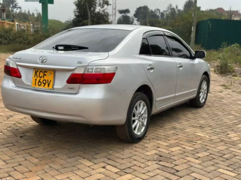 Toyota Premio    - 2009