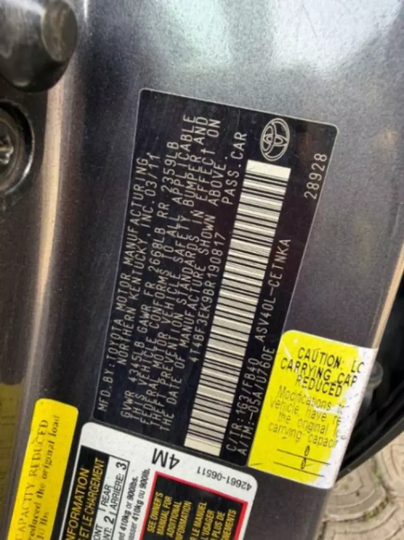 Toyota Camry   - 2011