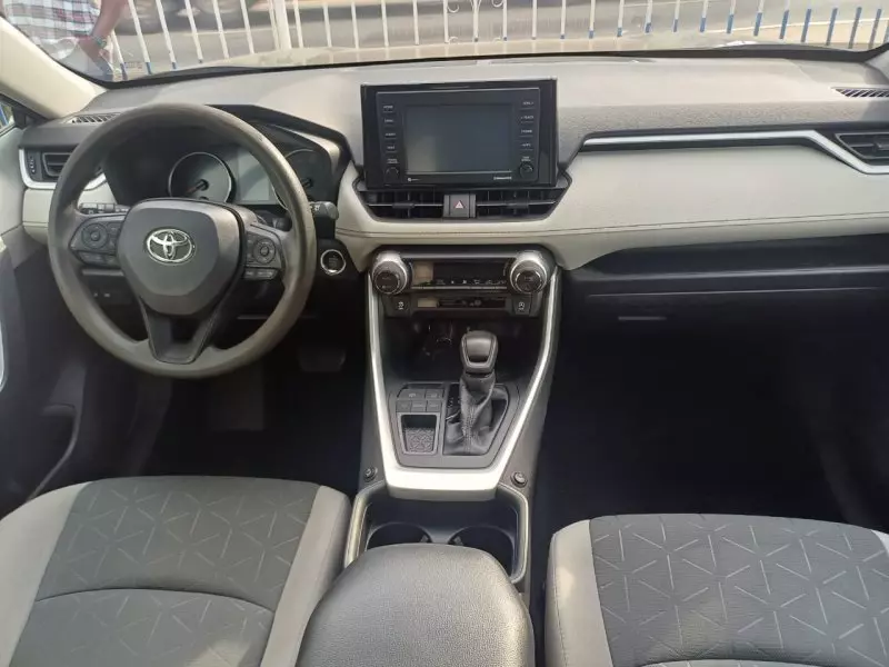Toyota RAV 4   - 2020