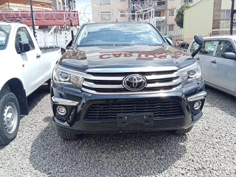 Toyota Hilux   - 2018