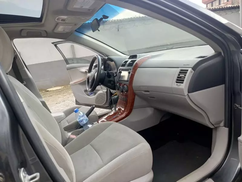 Toyota Corolla   - 2012