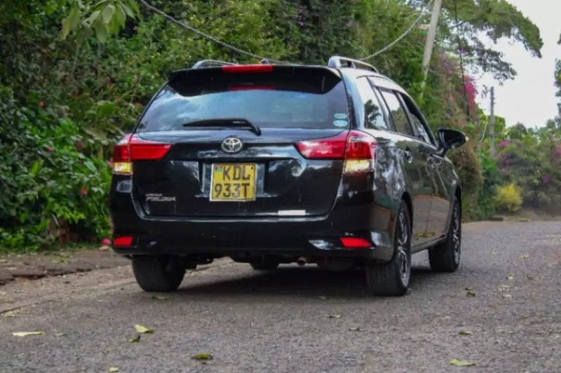 Toyota Fielder    - 2016