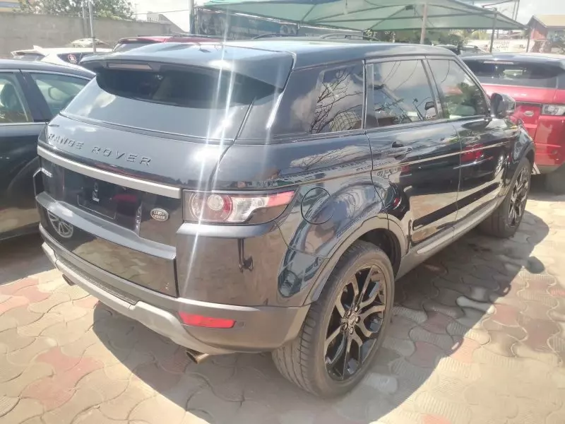 Land Rover Range Rover Evoque   - 2012