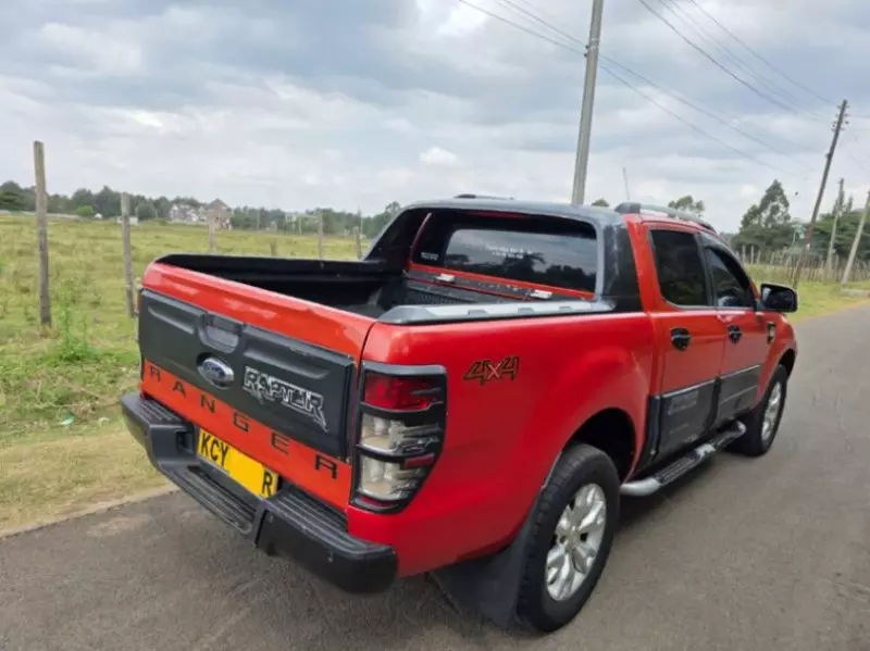 Ford Raptor   - 2014