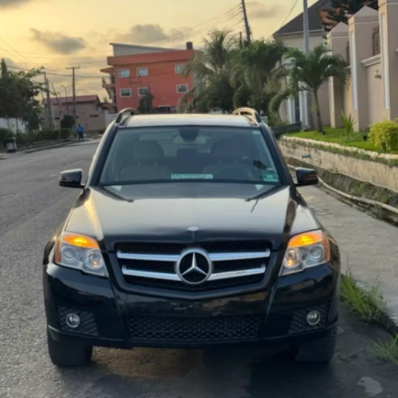 Mercedes-Benz GLK 350   - 2012