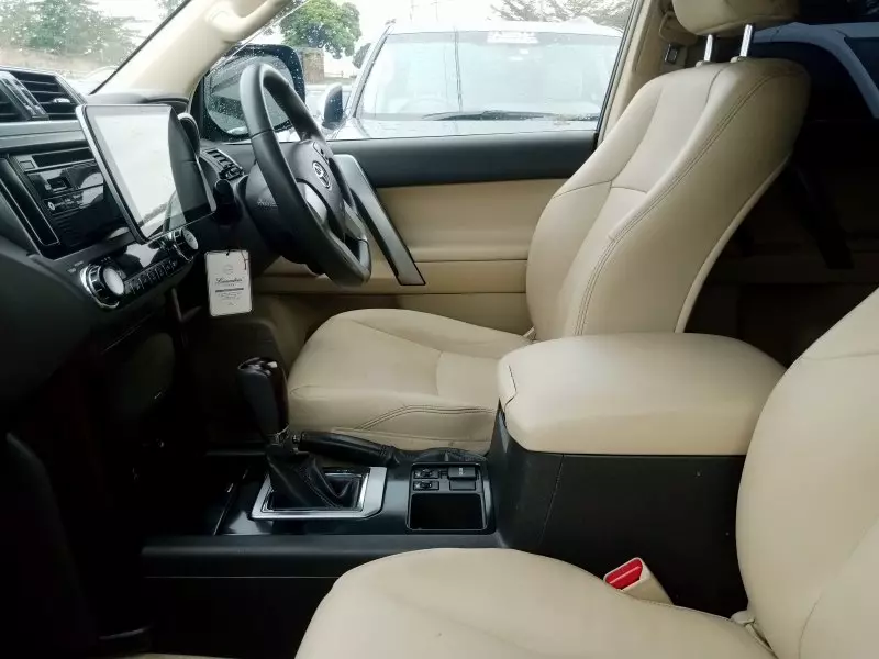 Toyota Landcruiser Prado   - 2016