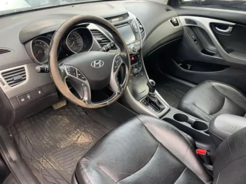 Hyundai Elantra   - 2015