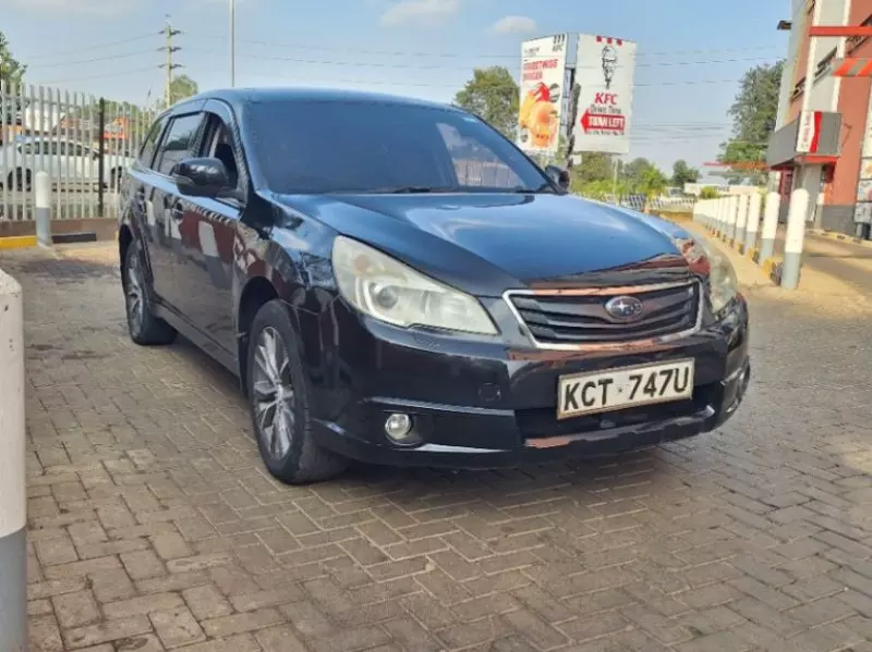 Subaru Outback   - 2012