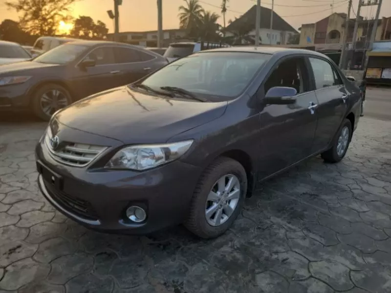 Toyota Corolla   - 2012