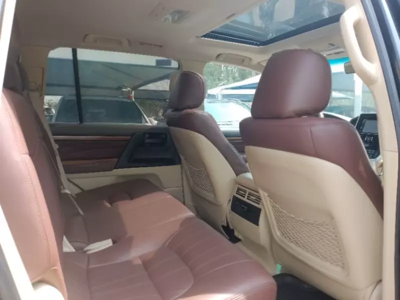 Toyota Land Cruiser   - 2015