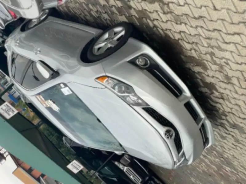 Toyota Camry   - 2012