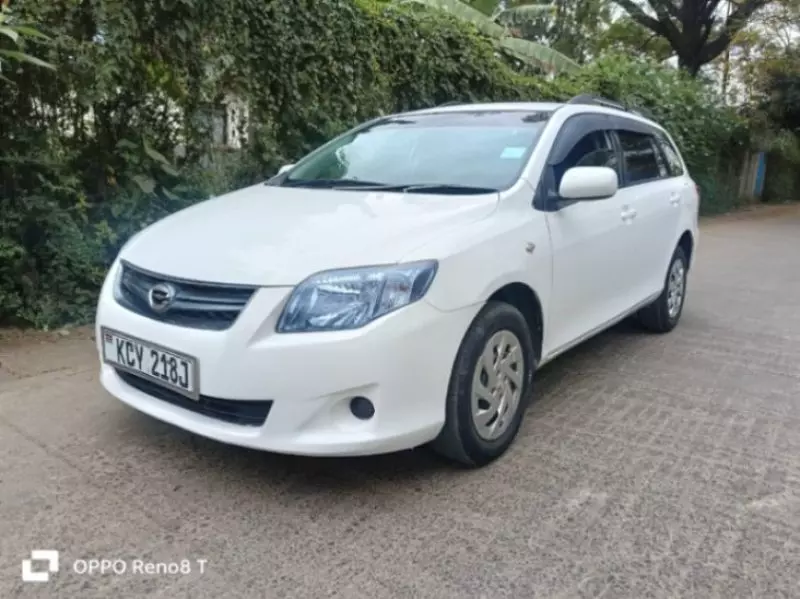 Toyota Fielder    - 2012