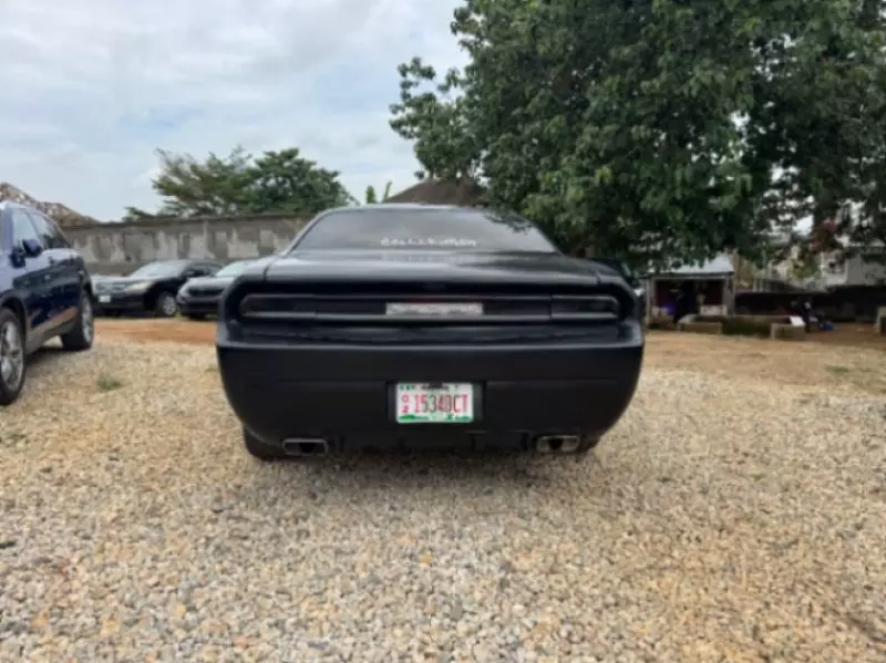 Dodge Challenger   - 2013