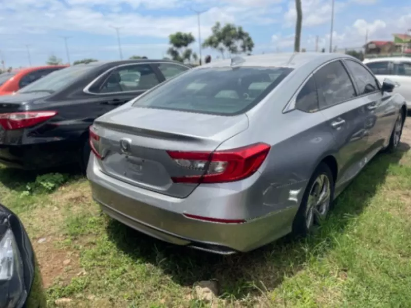 Honda Accord   - 2018