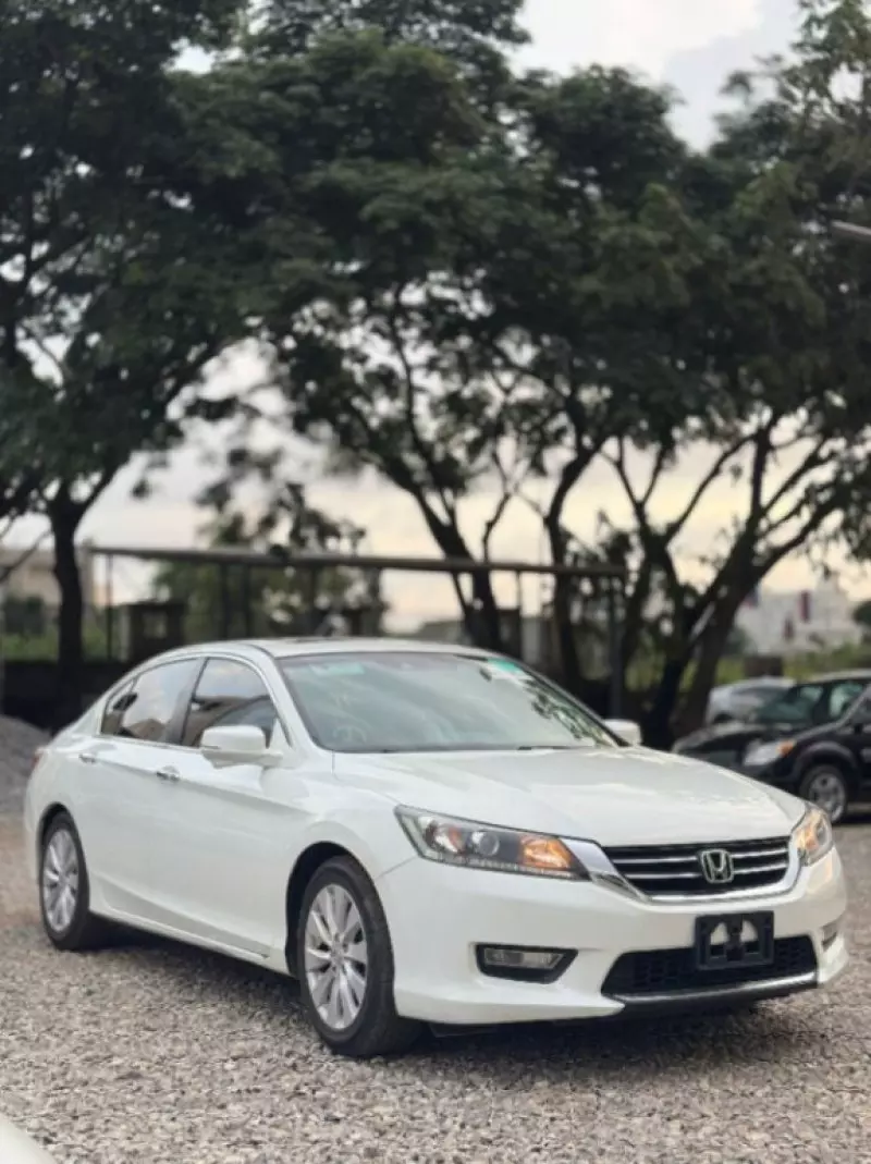 Honda Accord   - 2013