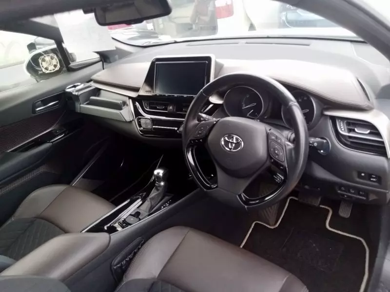 Toyota C-HR   - 2018