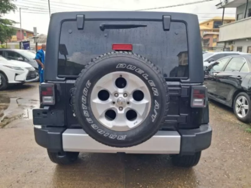 JEEP Wrangler Sahara   - 2015