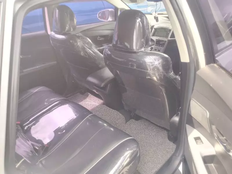 Toyota Venza   - 2013