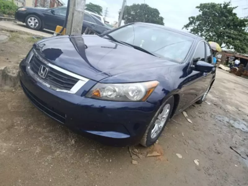 Honda Accord   - 2009