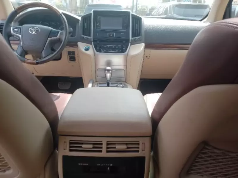 Toyota Land Cruiser   - 2015