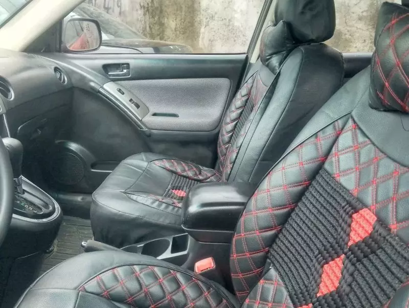Toyota Matrix   - 2005