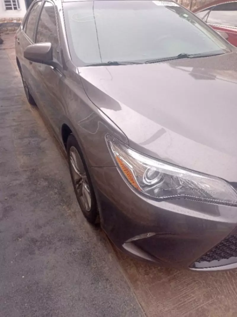 Toyota Camry   - 2015