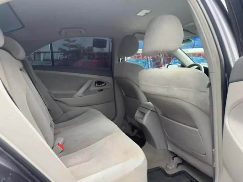 Toyota Camry   - 2008