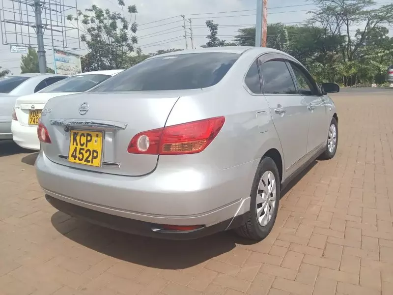Nissan Sylphy   - 2010