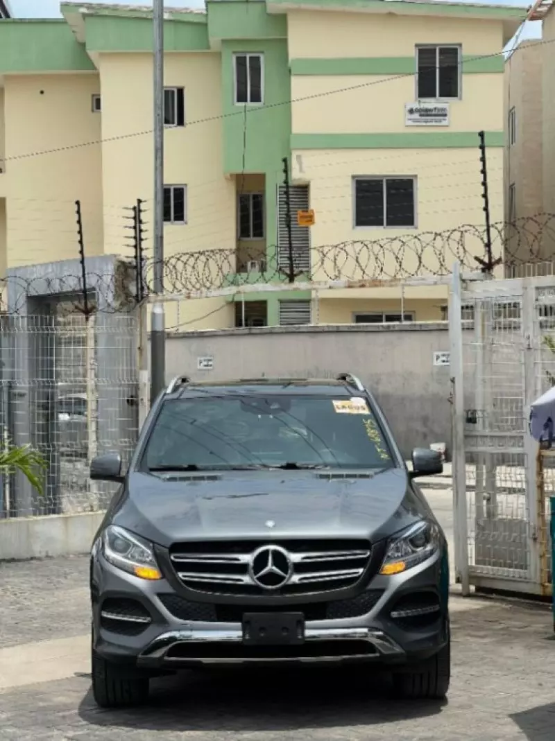Mercedes-Benz GLE 43 AMG   - 2017