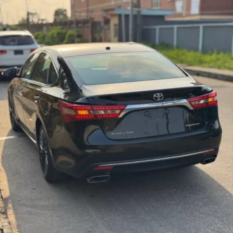 Toyota Avalon