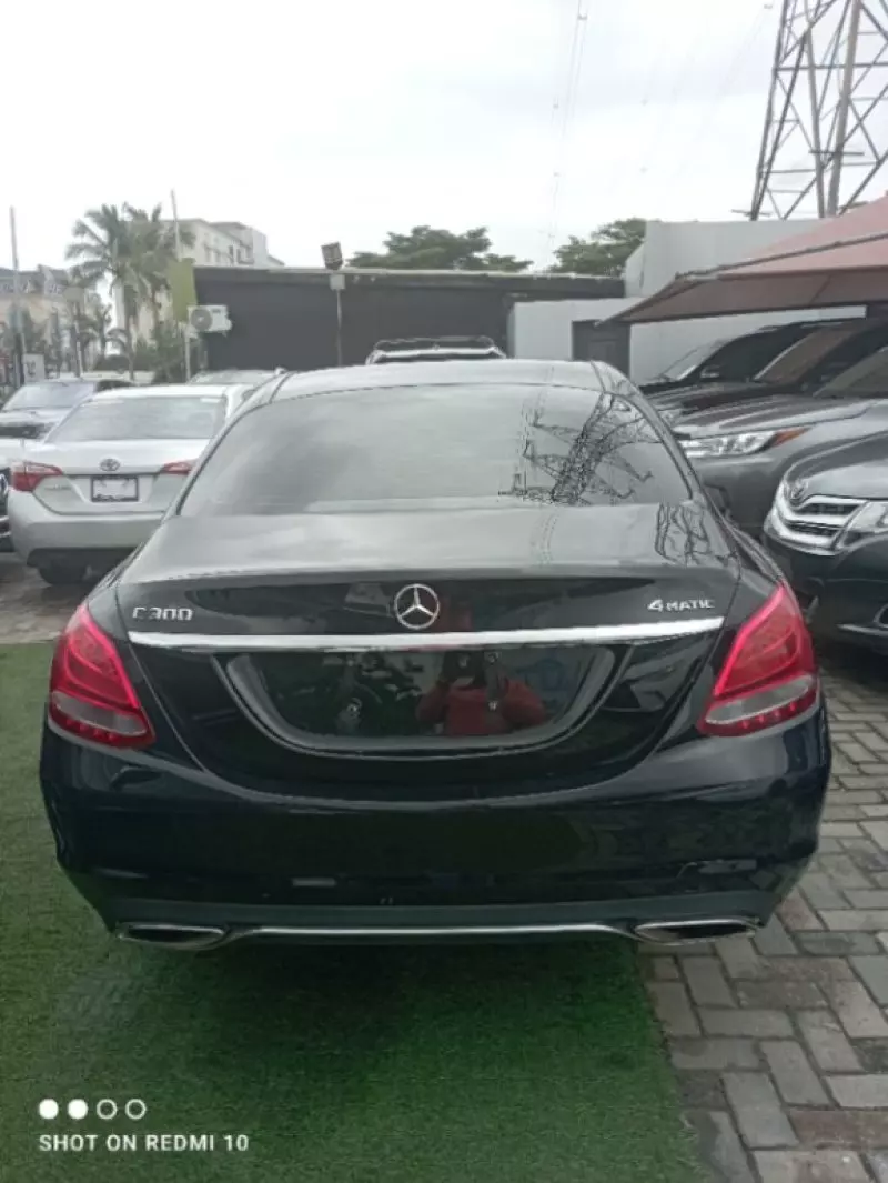 Mercedes-Benz C 300   - 2015